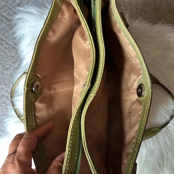 Fossil Vintage Olive Green Leather Shoulder Bag - Picture 8 of 14